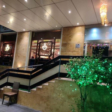 Hotel Supreme Heritage Пюн Екстериор снимка